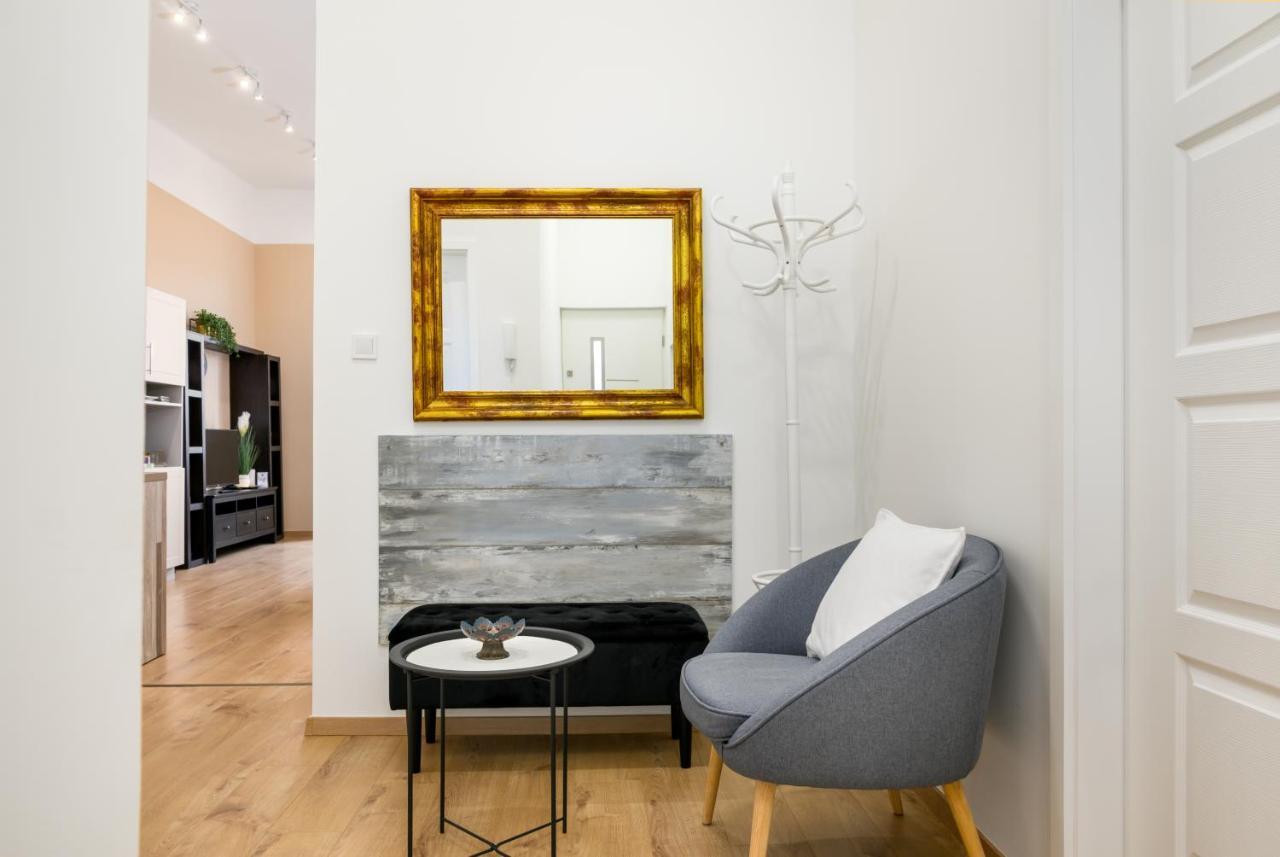 Ja18 Downtown Pearl - 2 Bedroom Apartment Budapest Exterior photo